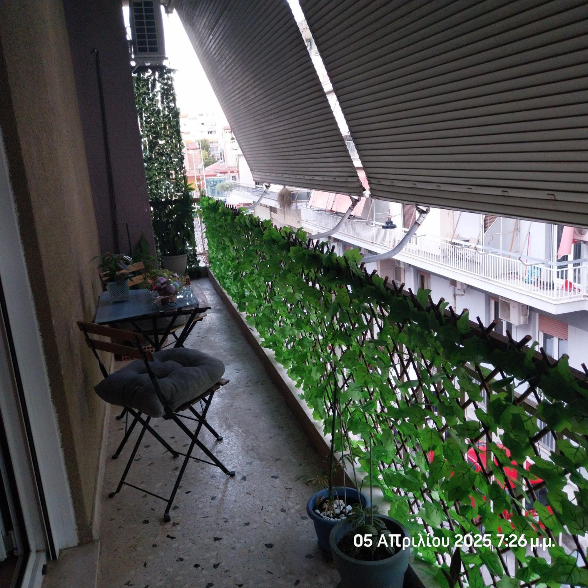 Cozy & Bright Home 50M From Subway -Agios Antonios Athens Exterior photo